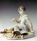 リヤドロ バレー GIRL WITH BOOK OPEN No.112
